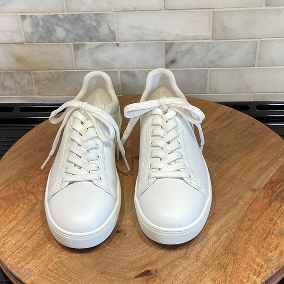 Stuart Weitzman Livvy Leather White Sneakers - Picture 1 of 9